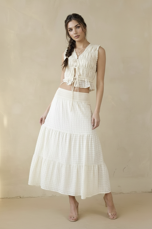 Amalfi Set — Holding Skirt, Headroom