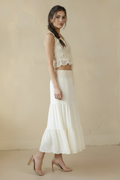 Amalfi Set — Three-Quarter Over Shoulder