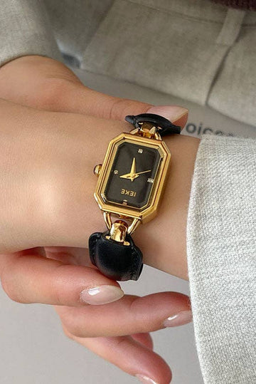 Elegant Vintage Inspired Quartz Watch with Leather Bracelet