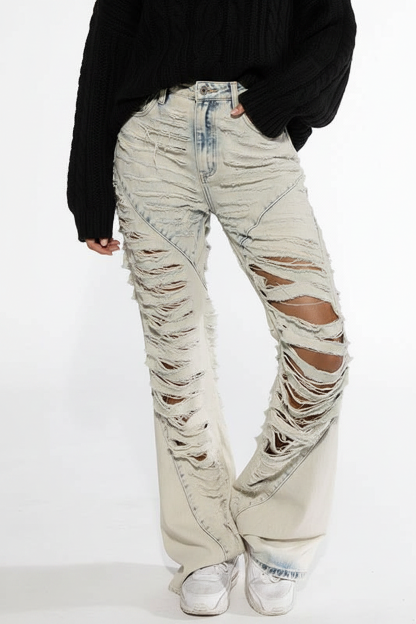 Front cropped - black sweater