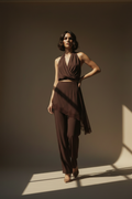 Front facing, hand on hip