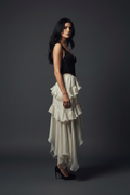 Full body – side profile