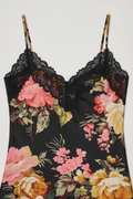Kaycee - Neckline Flat Lay