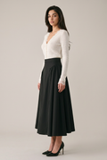 Side-profile editorial